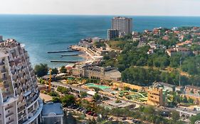 Gagarin Plaza Panoramic Sea View Apartment